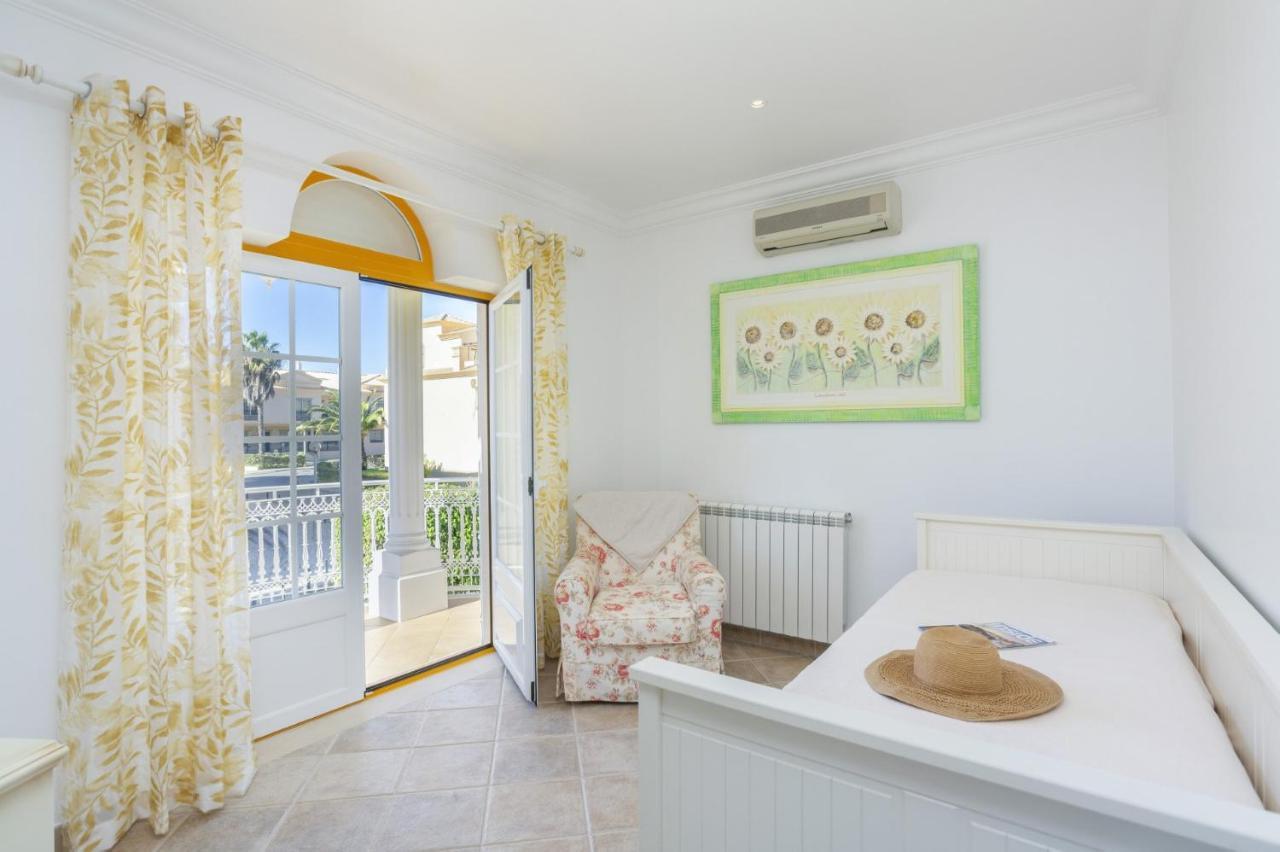 Villa Quinta Dos Bicos By Villa Plus アルブフェイラ エクステリア 写真